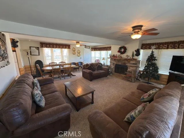 32983 Canyon Green Valley Lake, CA 92341