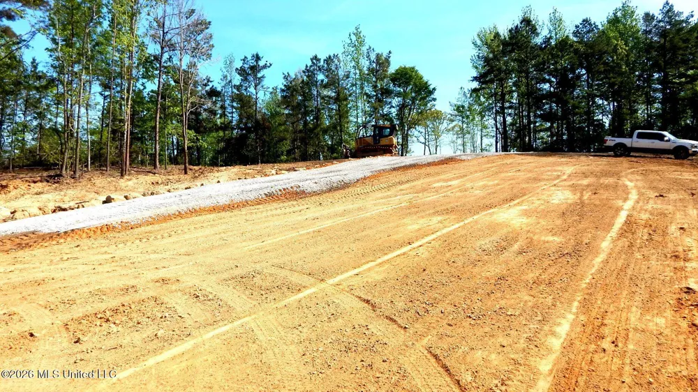 50 Nelia Road Grenada, MS 38901