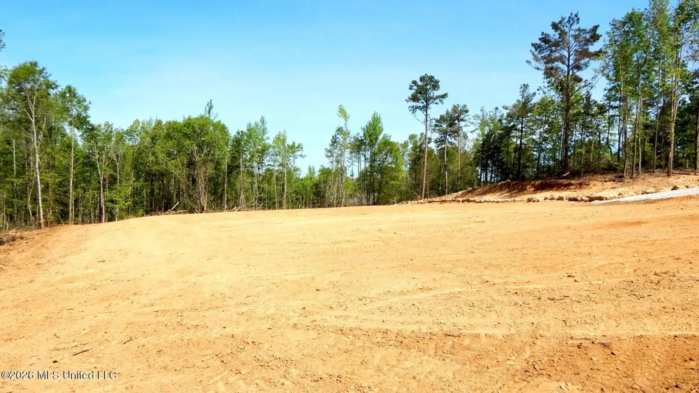 50 Nelia Road Grenada, MS 38901