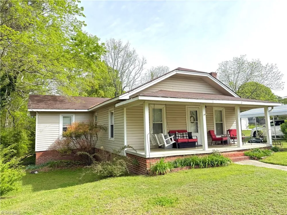 146 Patterson Avenue Liberty, NC 27298
