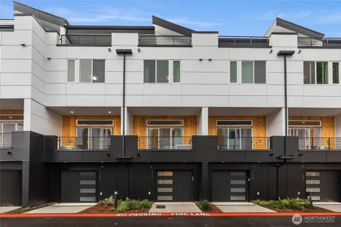 1152 129th Court NE