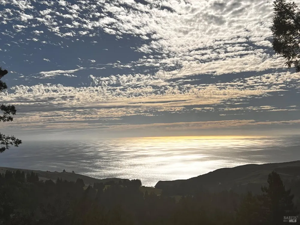 3100 Muniz Ranch Road Jenner, CA 95450