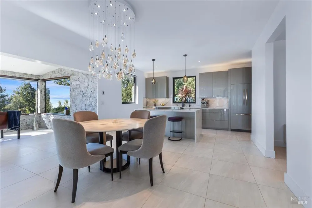 3100 Muniz Ranch Road Jenner, CA 95450
