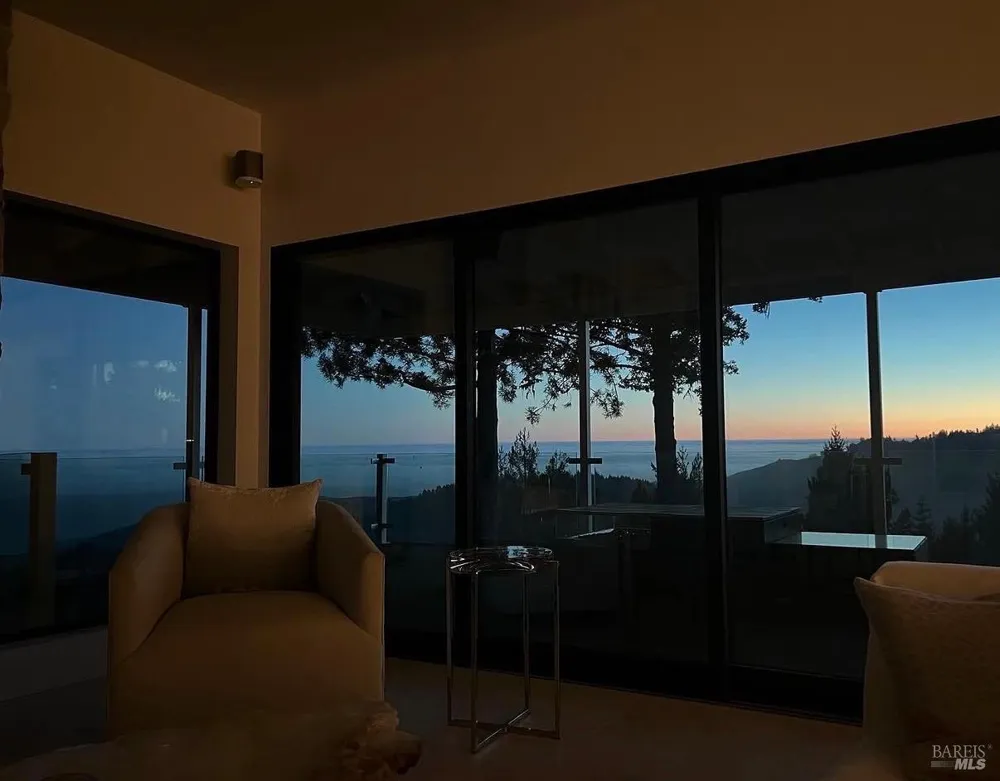 3100 Muniz Ranch Road Jenner, CA 95450