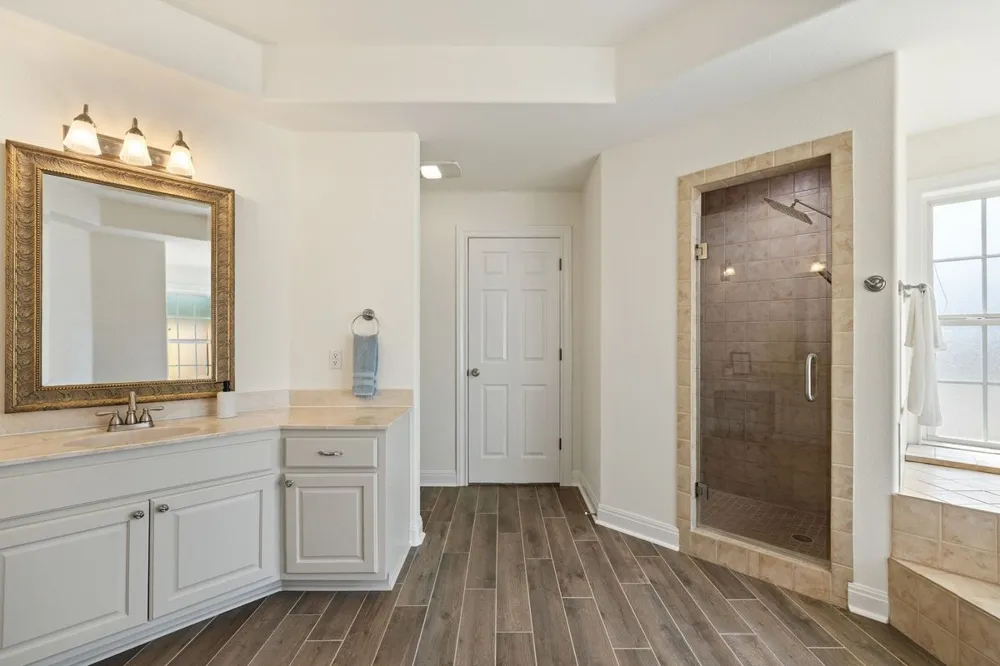 744 W Bartlett Drive Buda, TX 78610