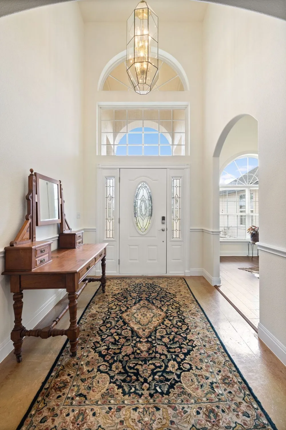 744 W Bartlett Drive Buda, TX 78610