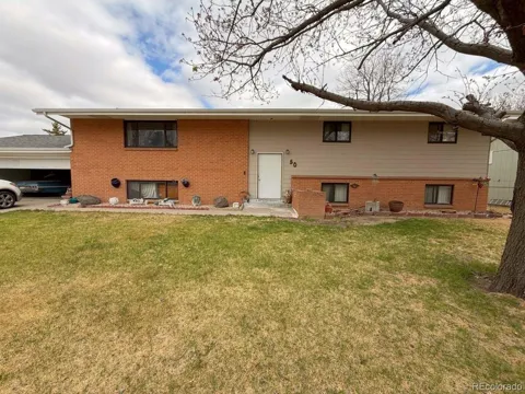 50 Paradise Drive