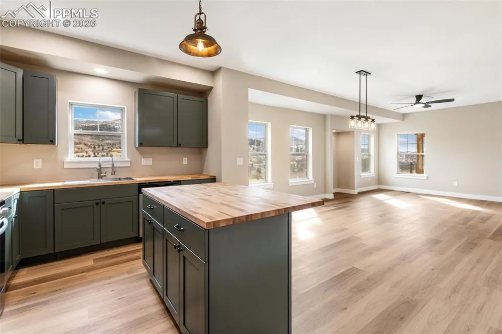 201 W Womack Avenue Cripple Creek, CO 80813