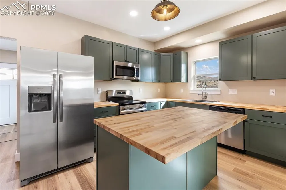 201 W Womack Avenue Cripple Creek, CO 80813