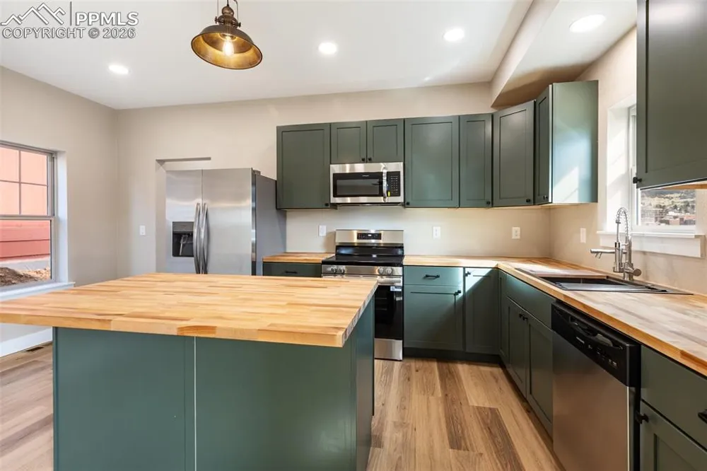 201 W Womack Avenue Cripple Creek, CO 80813