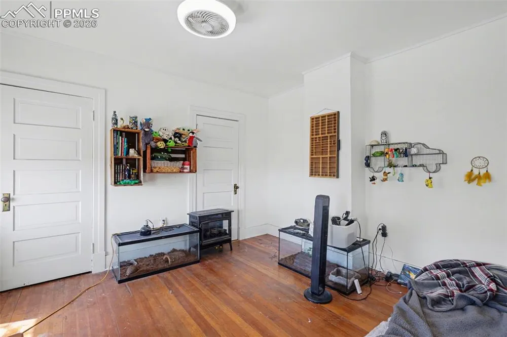 819 Duclo Avenue Manitou Springs, CO 80829