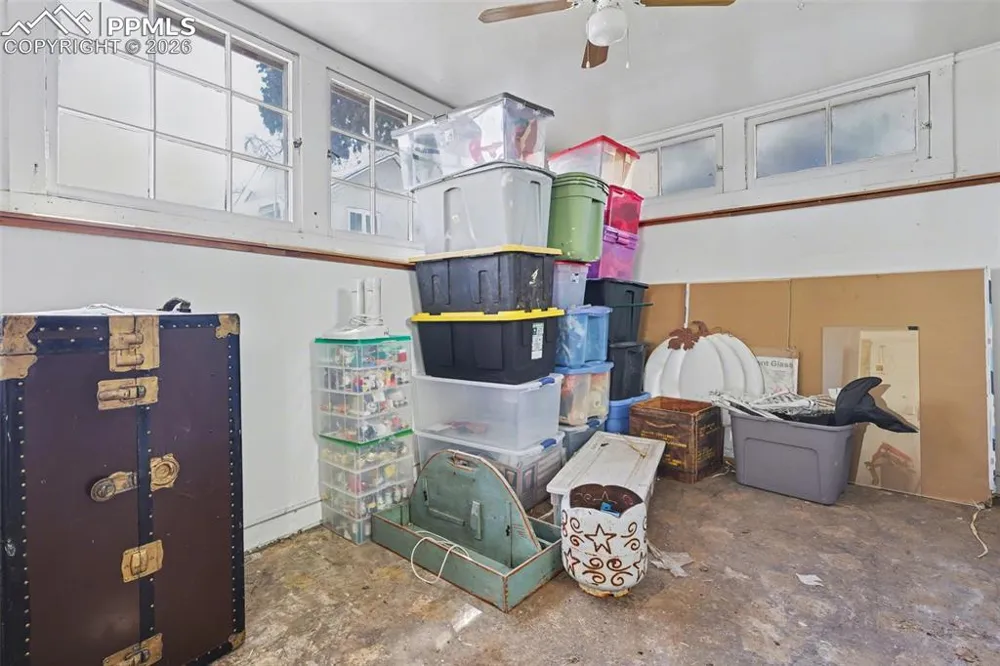 819 Duclo Avenue Manitou Springs, CO 80829