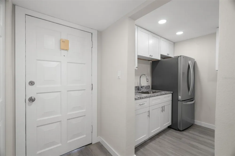 11655 3RD STREET E #1 Treasure Island, FL 33706