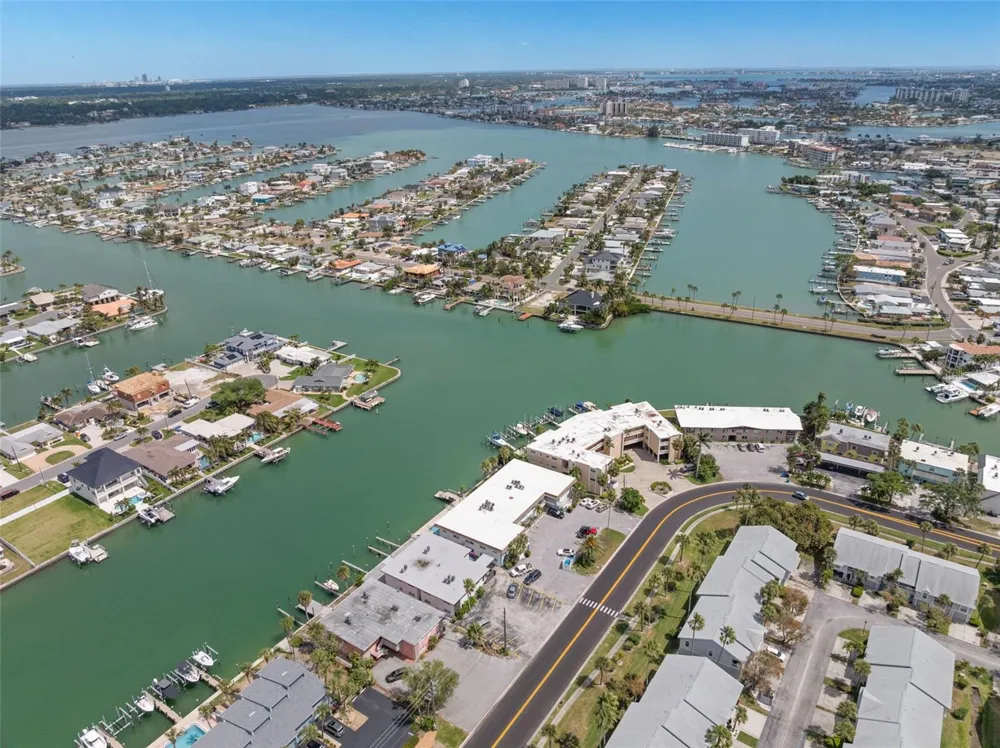 11655 3RD STREET E #1 Treasure Island, FL 33706