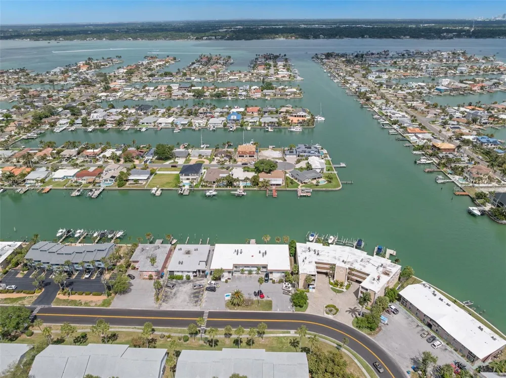 11655 3RD STREET E #1 Treasure Island, FL 33706