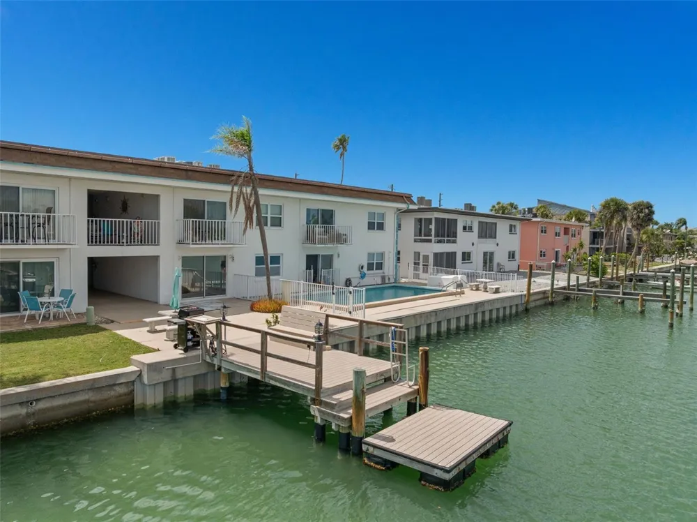 11655 3RD STREET E #1 Treasure Island, FL 33706