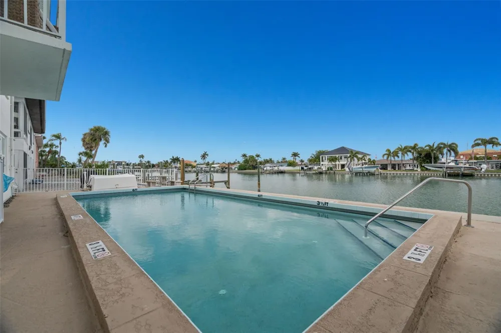 11655 3RD STREET E #1 Treasure Island, FL 33706