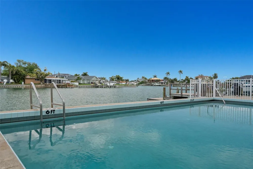11655 3RD STREET E #1 Treasure Island, FL 33706