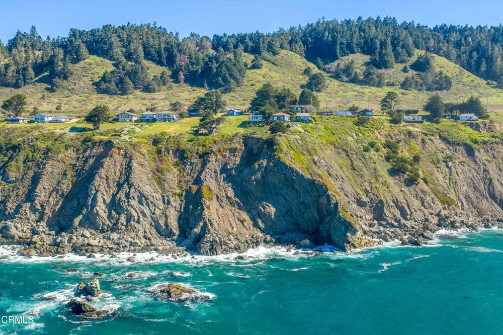 1440 Navarro Bluff Road Albion, CA 95410