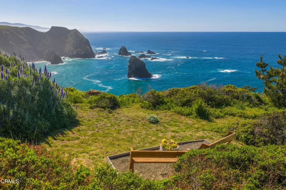 1440 Navarro Bluff Road Albion, CA 95410