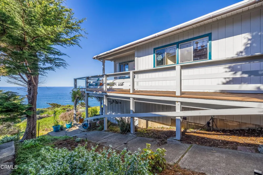 1440 Navarro Bluff Road Albion, CA 95410