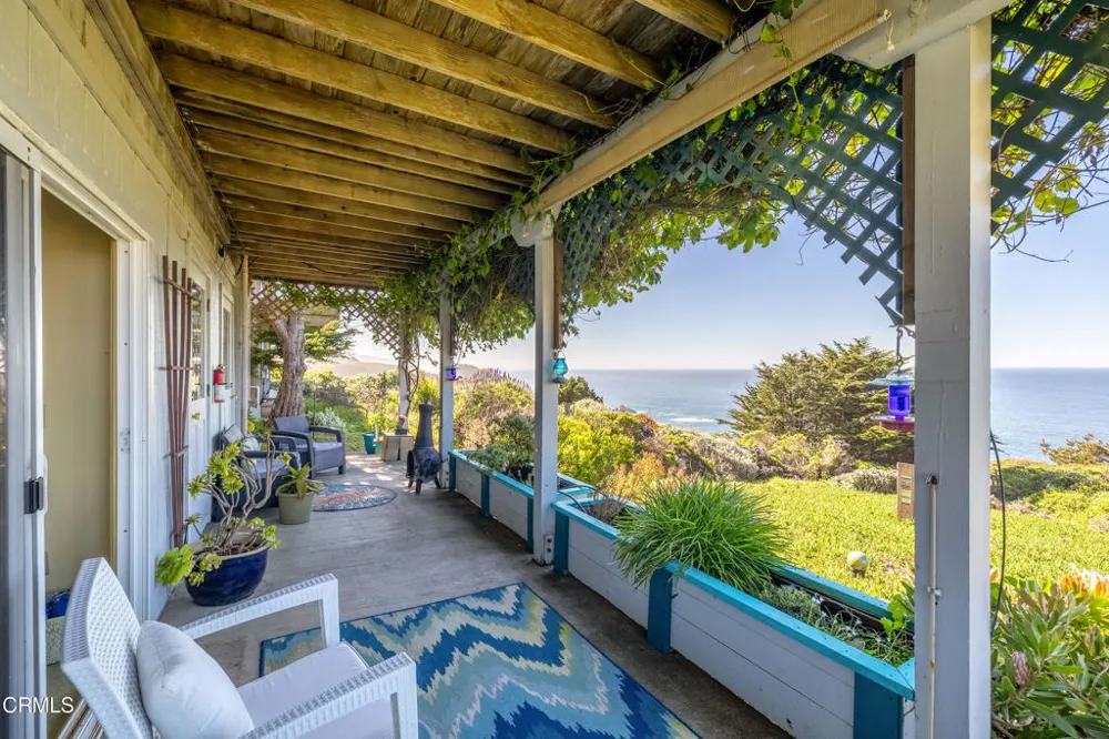 1440 Navarro Bluff Road Albion, CA 95410