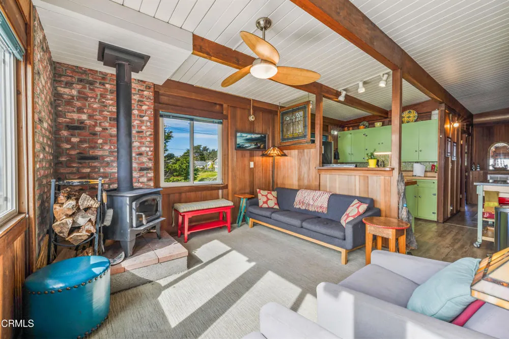 1440 Navarro Bluff Road Albion, CA 95410