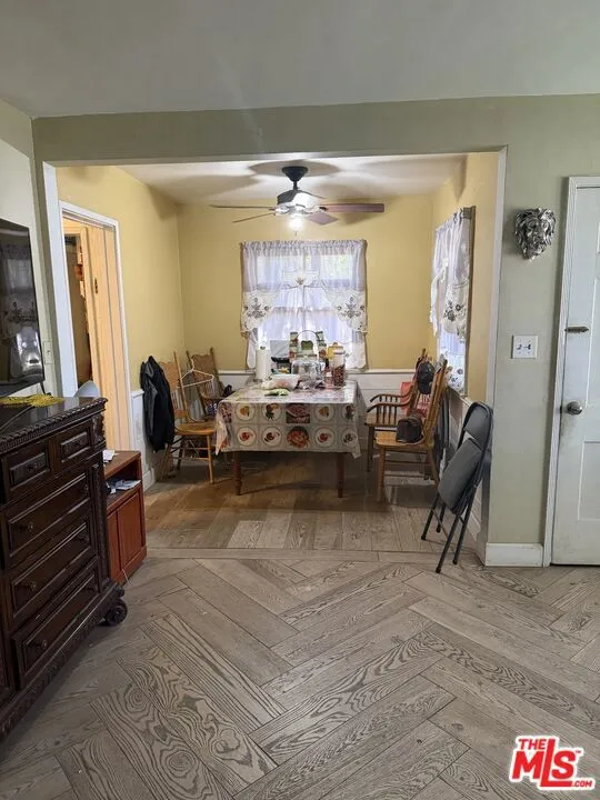 6250 Halbrent Avenue Van Nuys, CA 91411