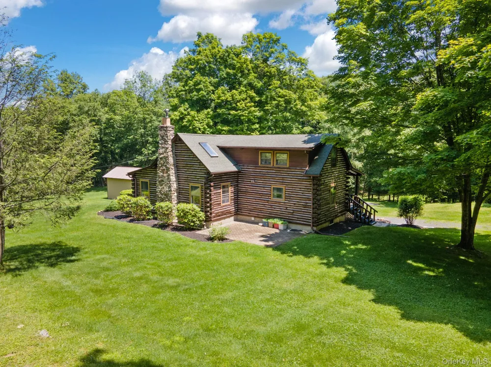 294 Comfort Trail Montgomery, NY 12549