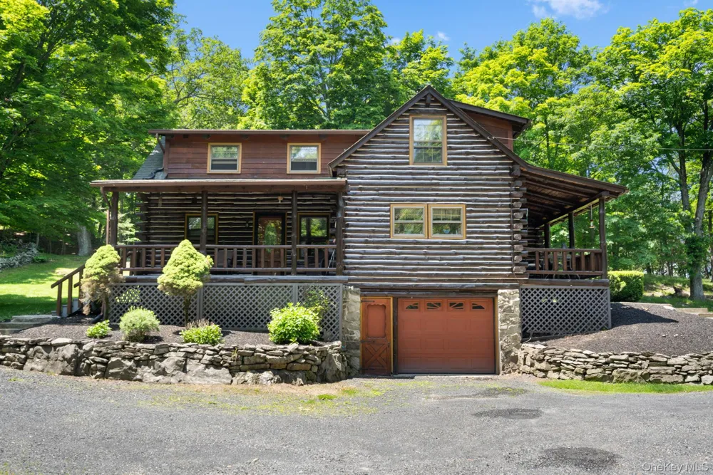 294 Comfort Trail Montgomery, NY 12549