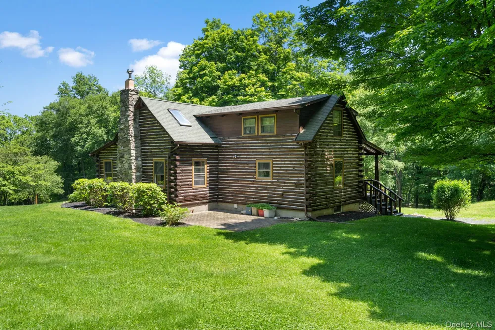 294 Comfort Trail Montgomery, NY 12549