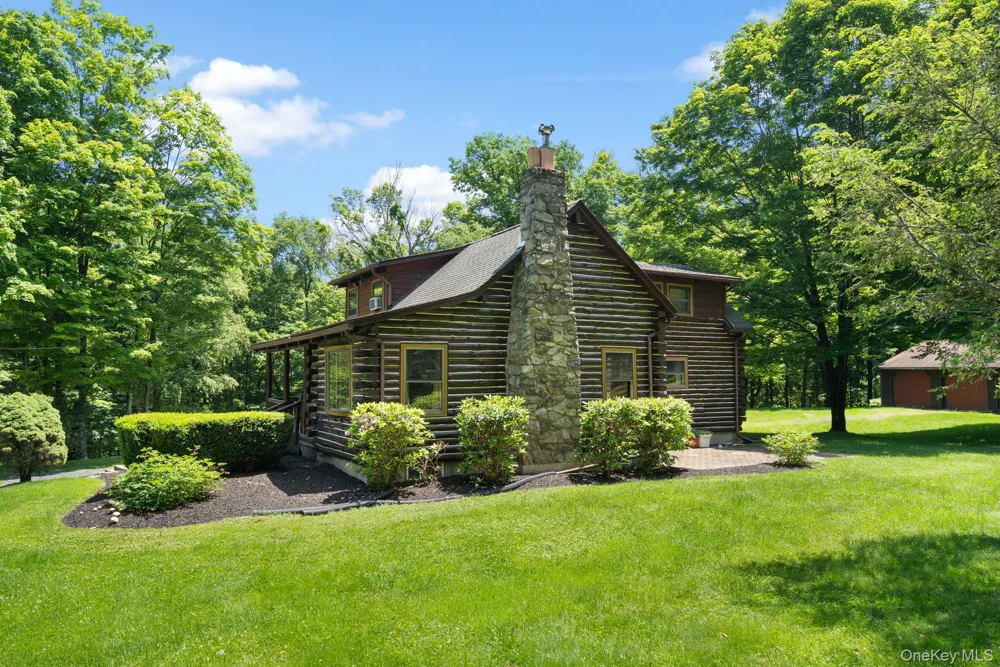 294 Comfort Trail Montgomery, NY 12549