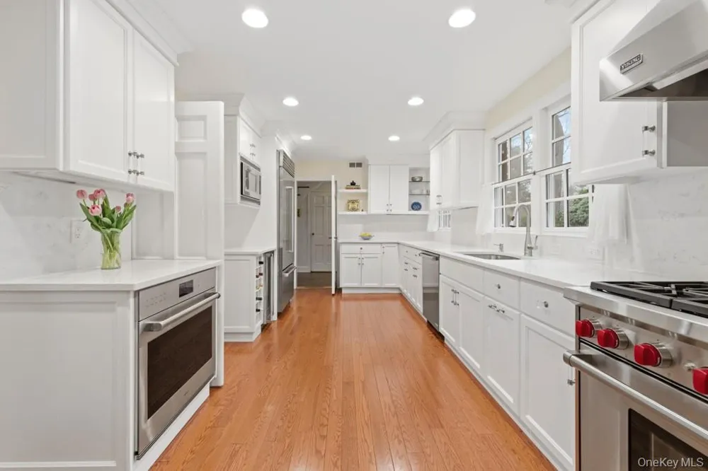 179 River Road Briarcliff Manor, NY 10510