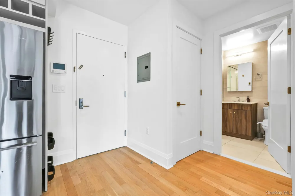 2343 31st Road #3B Astoria, NY 11106