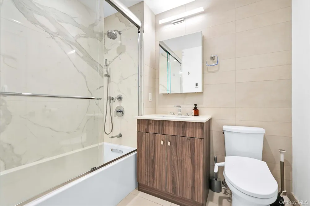 2343 31st Road #3B Astoria, NY 11106