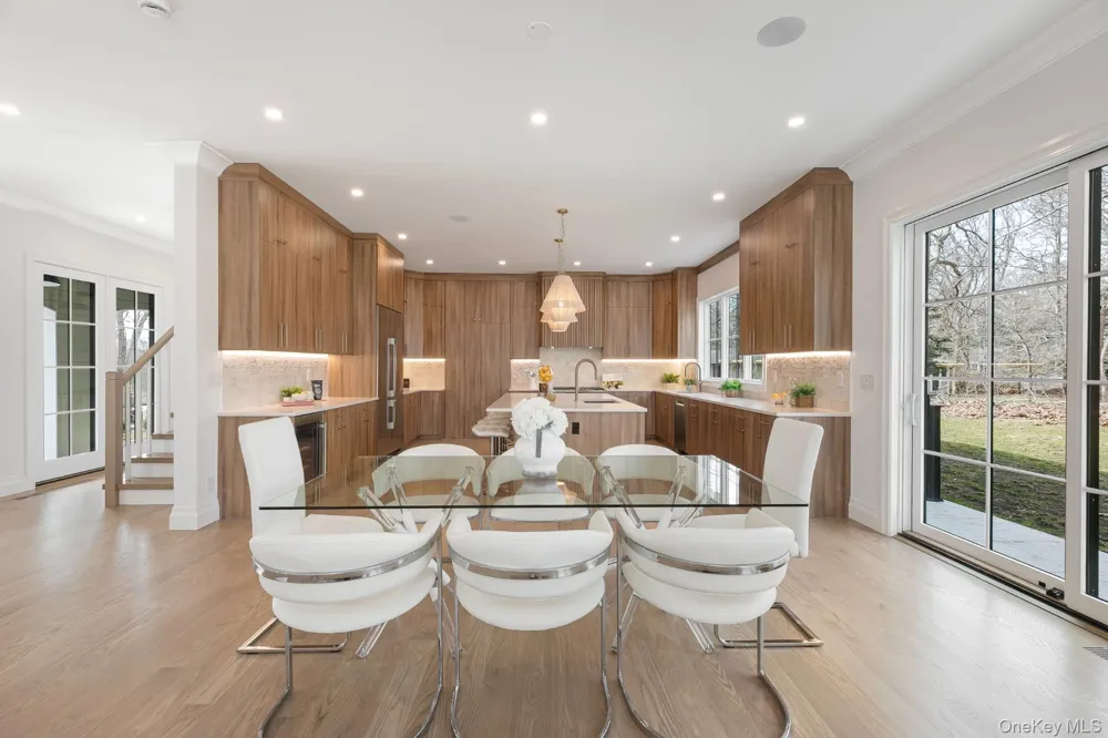 1355 Little Peconic Bay Road Cutchogue, NY 11935