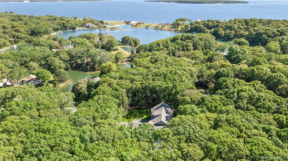 1355 Little Peconic Bay Road Cutchogue, NY 11935