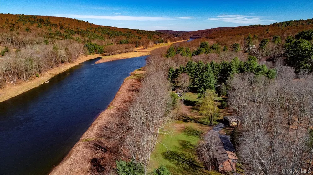 19 Arrowhead Lane Narrowsburg, NY 12764