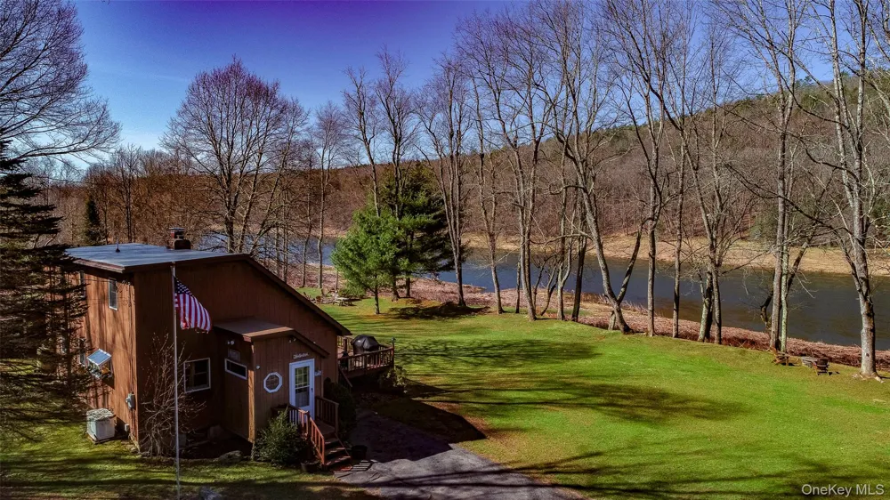 19 Arrowhead Lane Narrowsburg, NY 12764