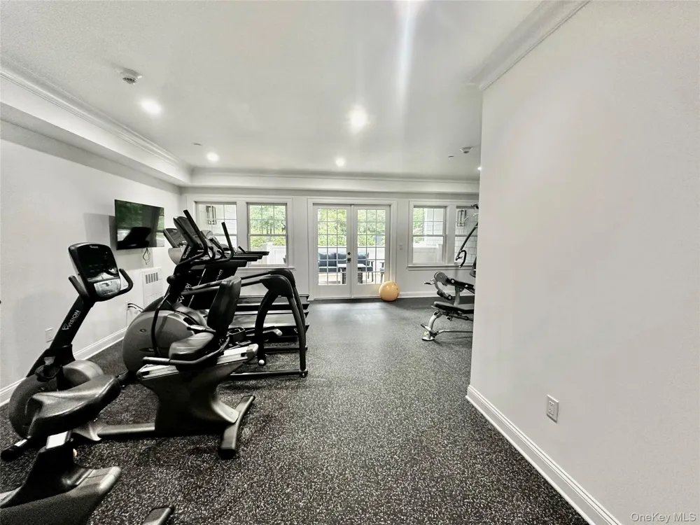 585 Main St #1A Armonk, NY 10504