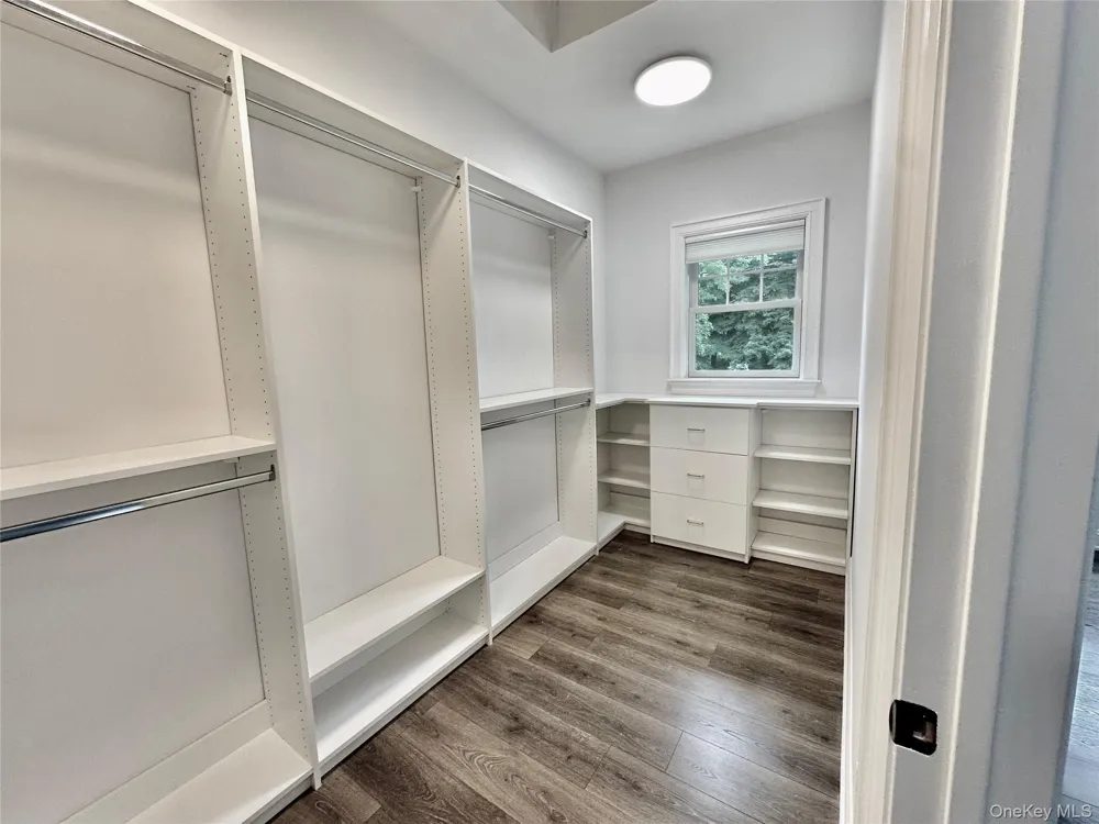 585 Main St #1A Armonk, NY 10504