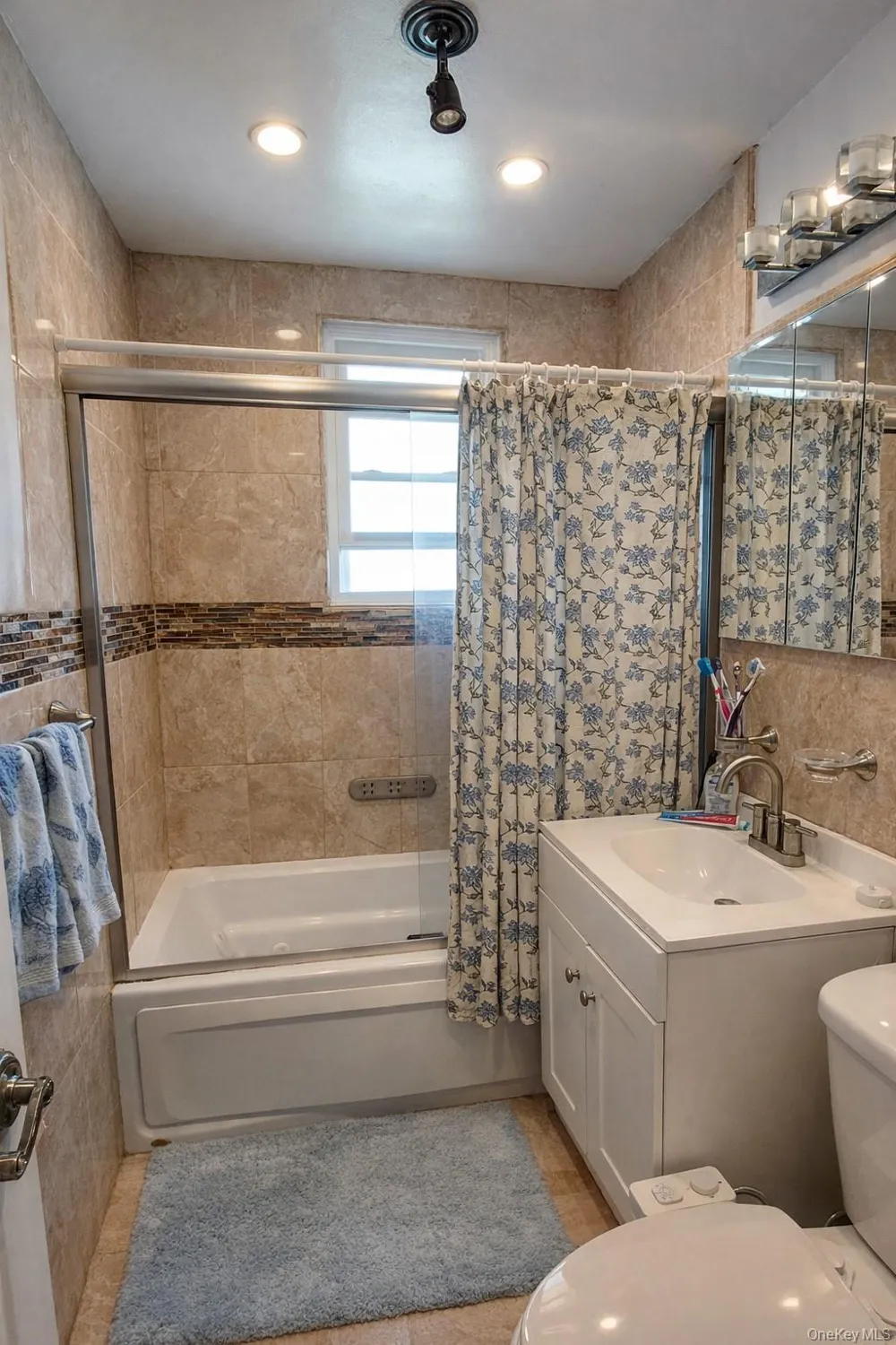 6934 Almeda Avenue Arverne, NY 11692