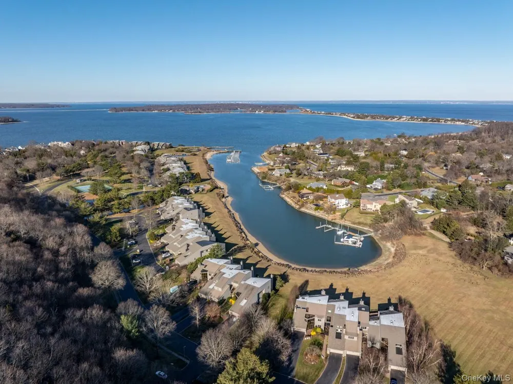 6 Lady Janes Way Northport, NY 11768