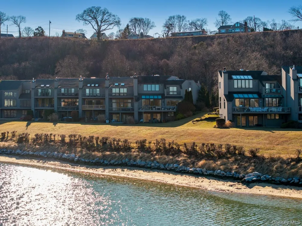 6 Lady Janes Way Northport, NY 11768