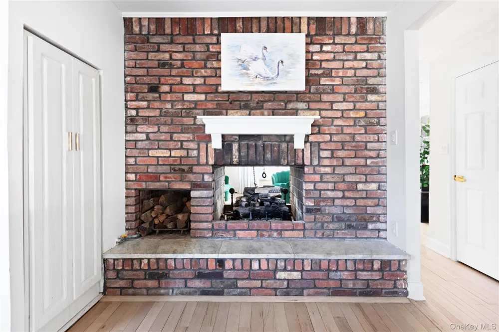2 E Lido Prom Lindenhurst, NY 11757