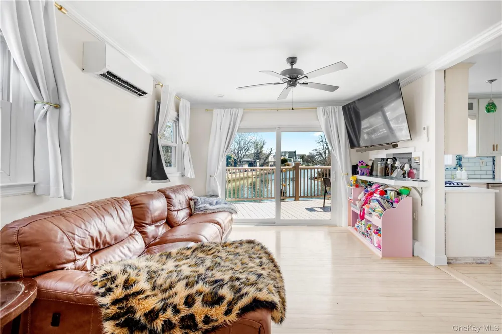 2 E Lido Prom Lindenhurst, NY 11757