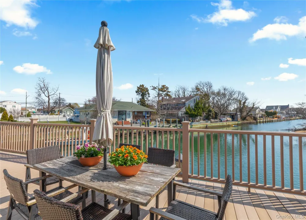 2 E Lido Prom Lindenhurst, NY 11757