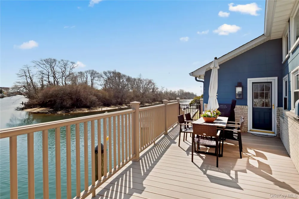 2 E Lido Prom Lindenhurst, NY 11757