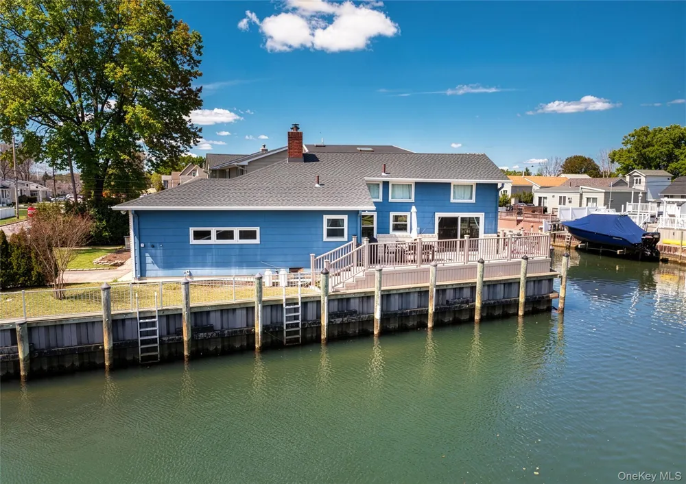 2 E Lido Prom Lindenhurst, NY 11757