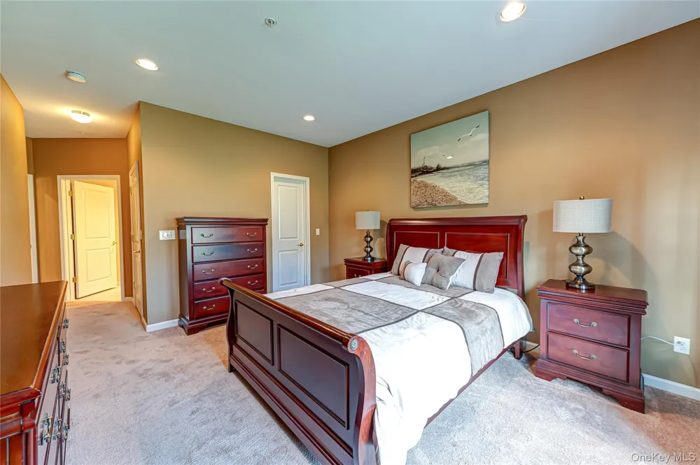 15 Cricket Court Shirley, NY 11967